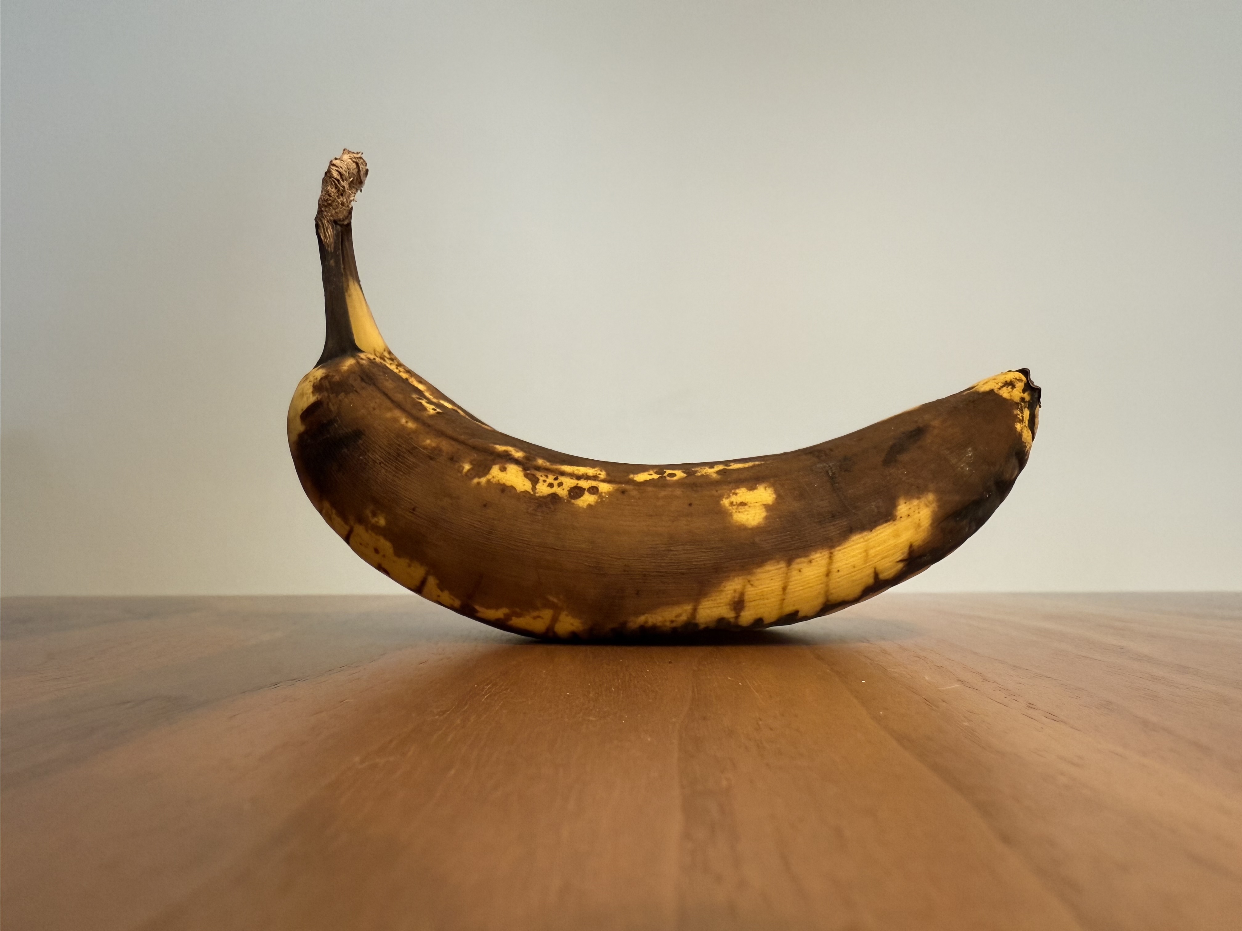 A picture of a very ripe banana